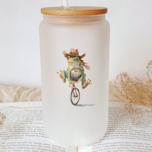 Funny Frog Cowboy Unicycle Glass Tumbler – Cute Western Animal Cup, Quirky Gift for Frog Lovers, Iced Coffee or Tea Glass