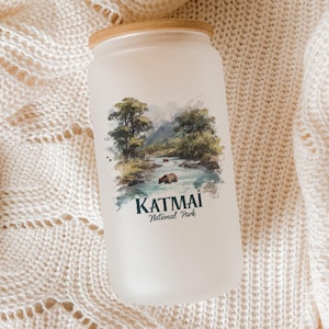 Katmai National Park Bear Glass Tumbler: Alaskan Wildlife Drinkware