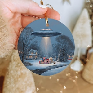 Holiday UFO Ornament: Ceramic Flying Saucer Christmas Decor