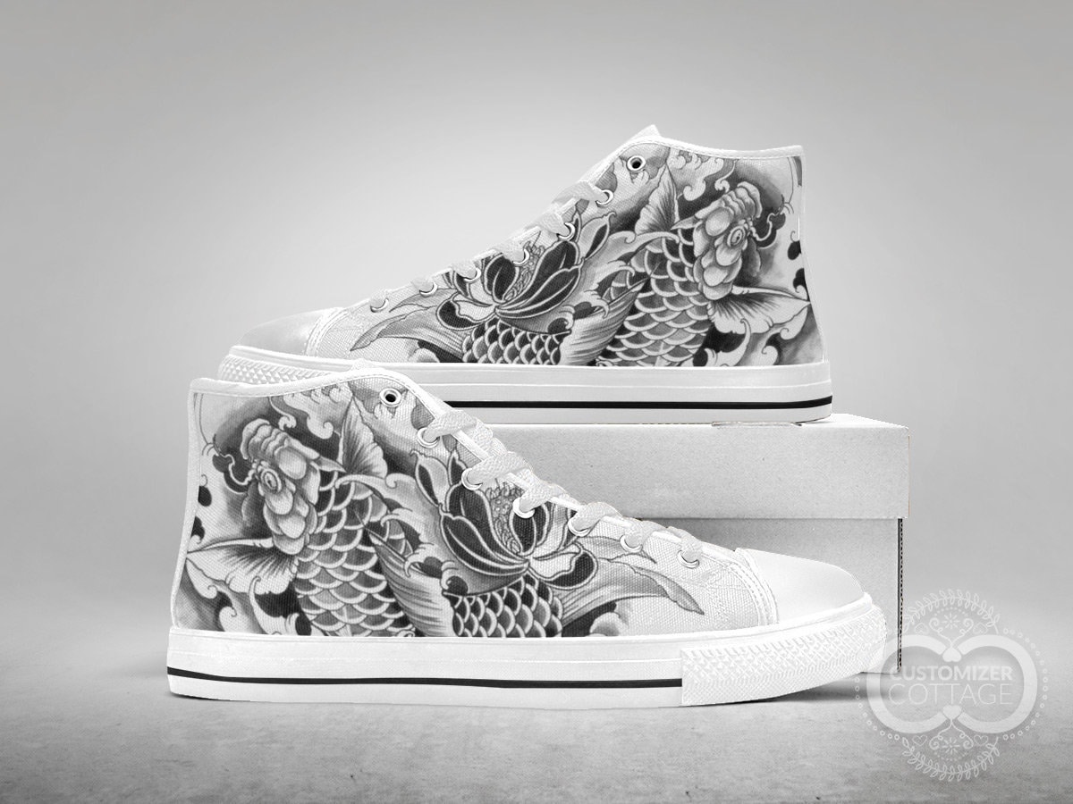 Man tattoo painting México