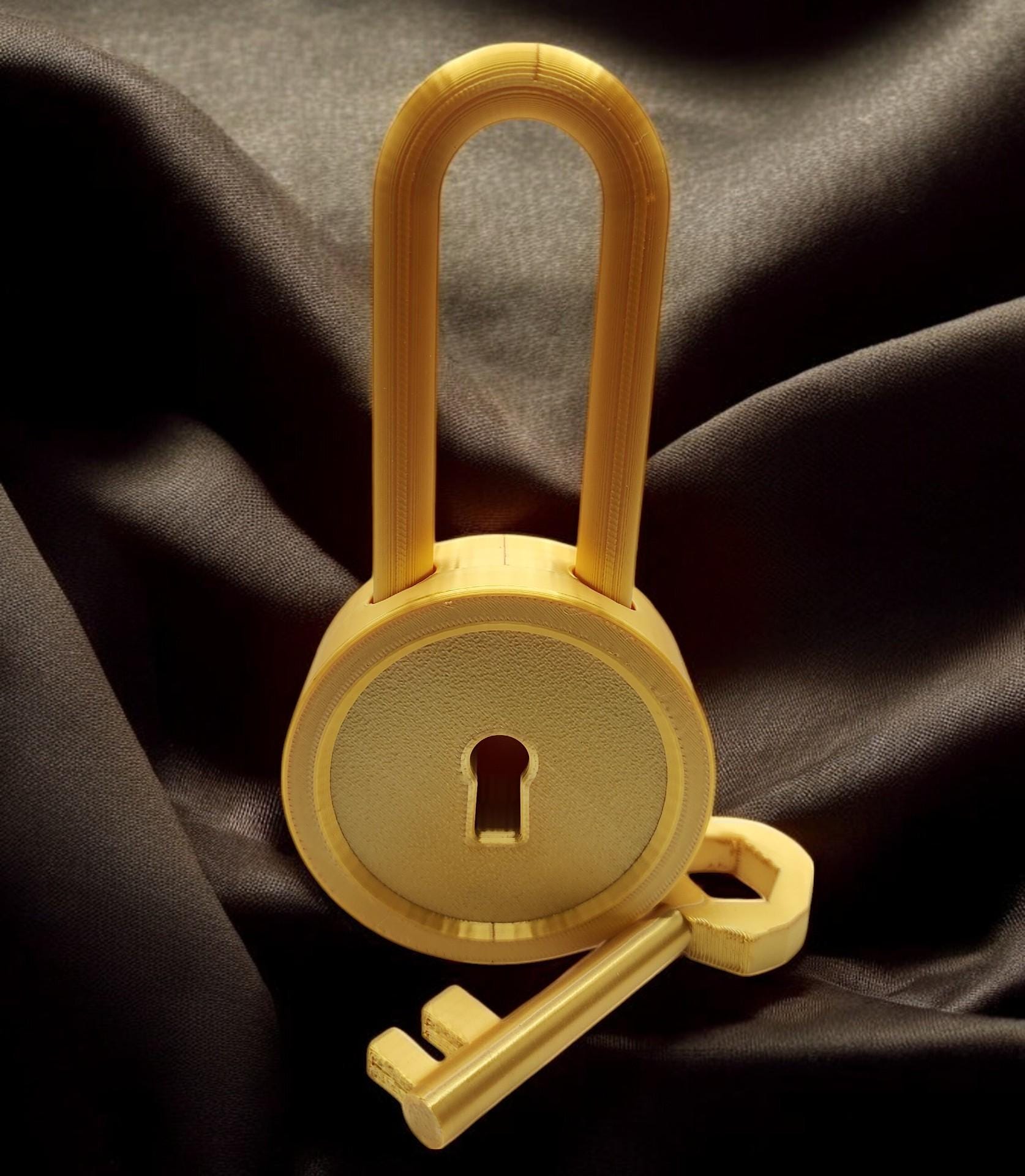 Hello Neighbor Gold Lock and Key - 3D Printed Pretend Play Set