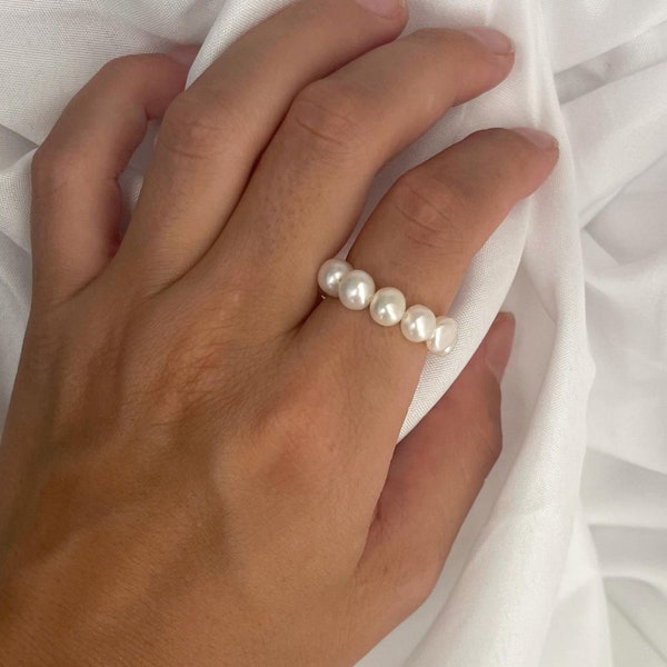 Pearl ring, ocean jewellery, dainty beaded pearl ring, stackable ring, gift for her, bead pearl jewellery, pearl rings, handmade ring