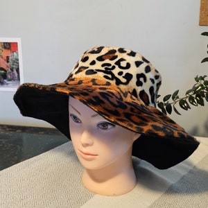 Leopard Print / Black Wide Brimmed Hat