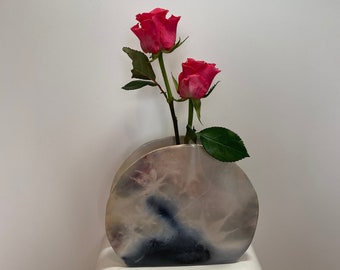Rauchbrand-Keramik Blumenvase für Einzelblüten, handgemacht mit Liebe, Geburtstagsgeschenk