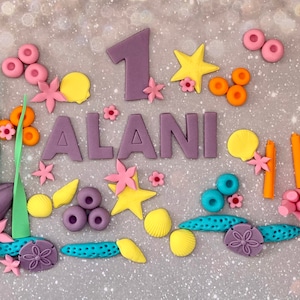 Decorazione per torta a tema "Sotto il mare", in pasta di zucchero commestibile, per compleanno. Octonauti, pesci, stelle marine, oceano, sirenetta, polpo, conchiglie, squalo.