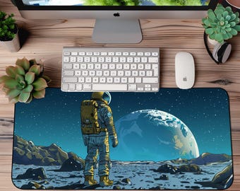 Astronaut Desk Mat: XL Galaxy Gaming Mousepad - Non-Slip