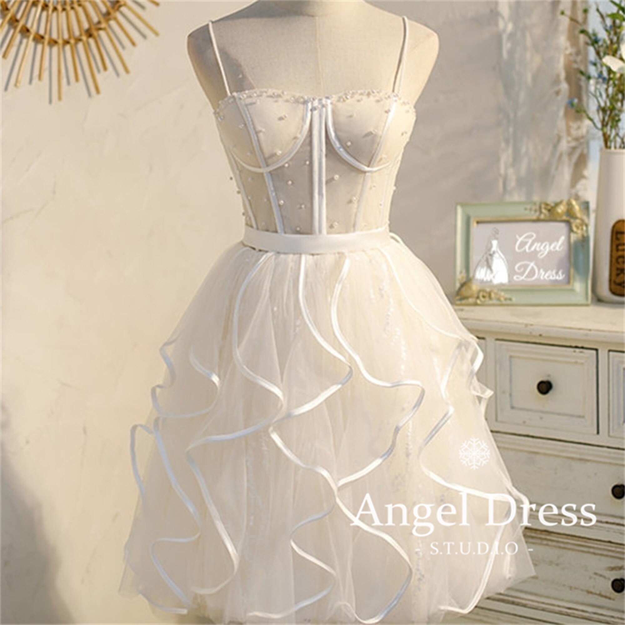 champagne junior dresses