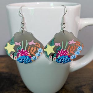 Ocean Life Shell Dangle Earrings | Marine Life Earrings | Coral Fish Earrings | Animal Earrings | Starfish Earrings | Seaweed Earrings