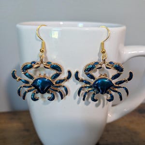 Vintage Blue Crab Dangle Earrings | Metal Alloy Enamel Earrings | Animal Ocean Beach Sea Jewelry | Elegant Crab Jewelry | Blue Gold Earrings