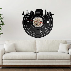 Uhr Wanduhr Skyline Stadt Lindau am Bodensee Silhouette