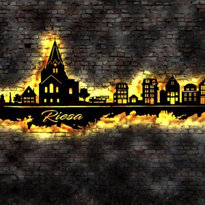 Skyline Riesa LED Wandbild Holz Stadt AK Karte Map Stadtplan Wandsticker Leuchtbild Neonreklame Wandtattoo Reiseführer Silhouette