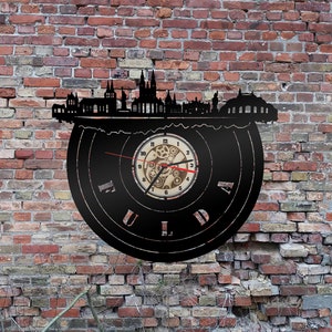 Uhr Stadt Fulda  LED Wandbild Holz  Wandtattoo Silhouette