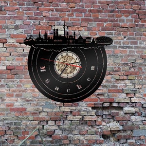 Wanduhr Uhr Holzuhr Uhren Ziffernblatt Skyline München Holz Stadt AK Karte