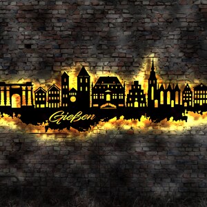 Skyline Gießen LED Wandbild Holz Stadt AK Karte Map Stadtplan Wandsticker Leuchtbild Neonreklame Wandtattoo Reiseführer Silhouette