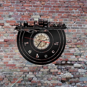 Uhr Wanduhr  Wanduhr Skyline Lübeck  Silhouette Hotel Urlaub Hansestadt