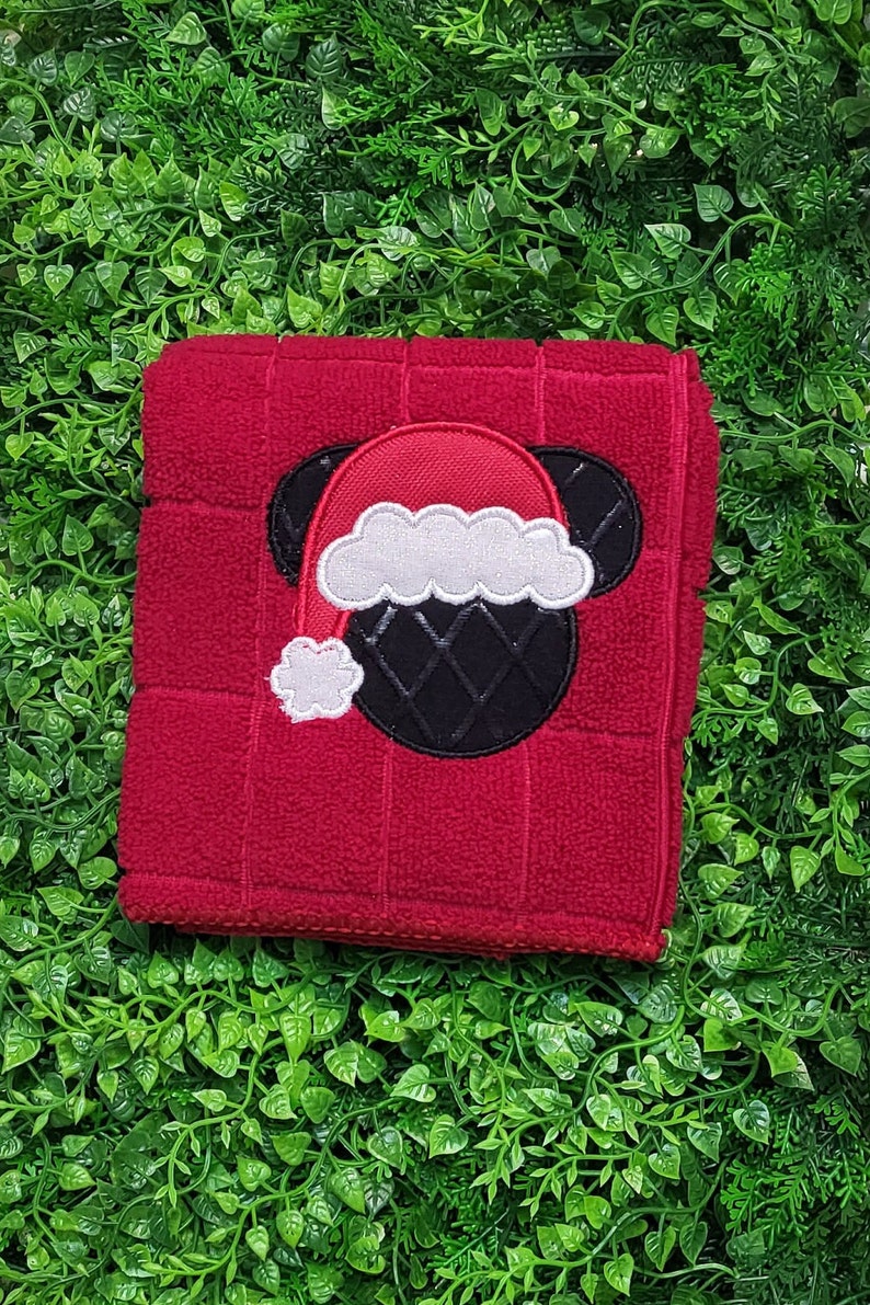 Mickey and Minnie Mouse Christmas Towels - Etsy