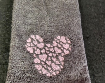 Minnie Mouse's gray towels