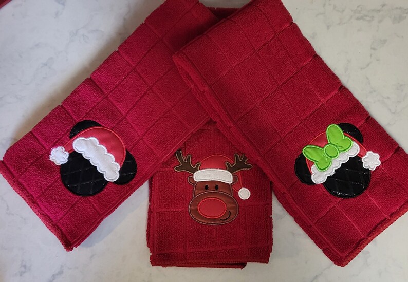 Mickey and Minnie Mouse Christmas Towels - Etsy