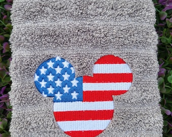 Fourth of July finger tip towel