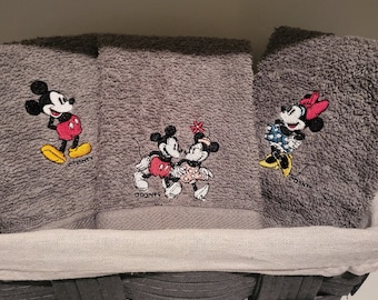 Serviettes Mickey et Minnie grises