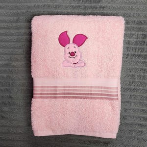 Winnie the Pooh piglet towel