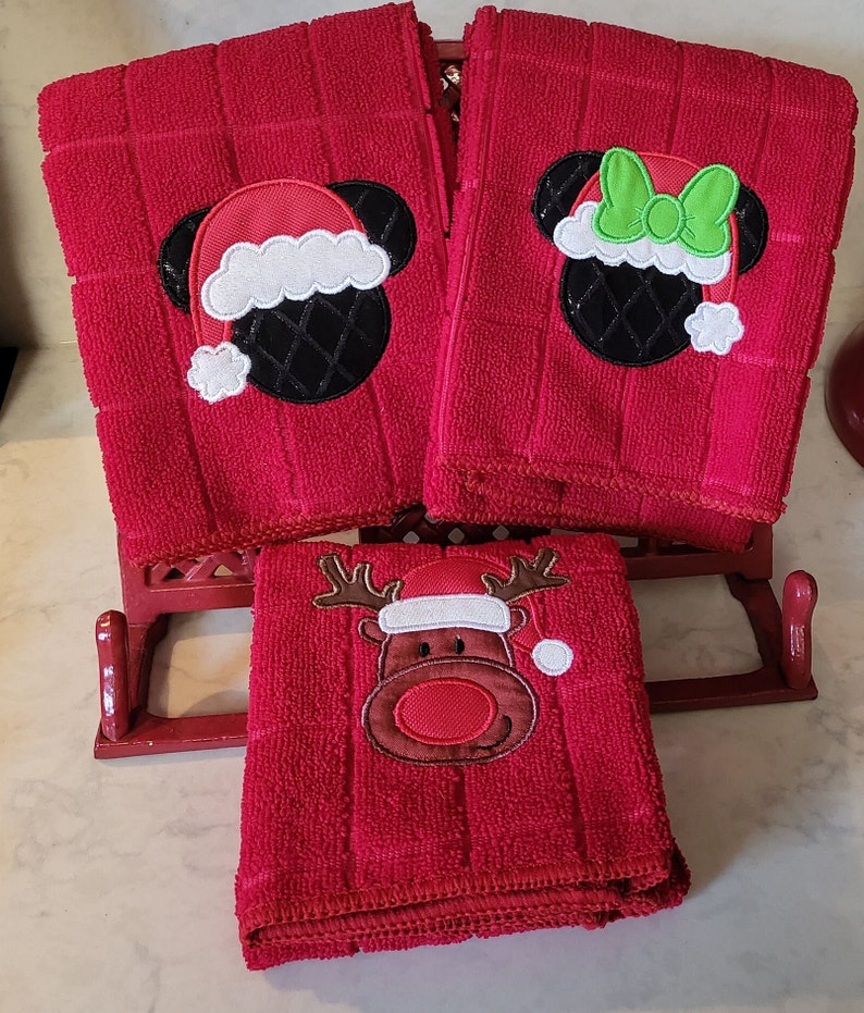 Mickey and Minnie Mouse Christmas Towels - Etsy