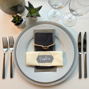 Tarjetas de nombre hexagonales de acrílico | Tarjetas personalizadas para bodas | Tarjetas de lugar de eventos | Tarjetas de lugar | Ajustes de lugar de la boda | Números de mesa