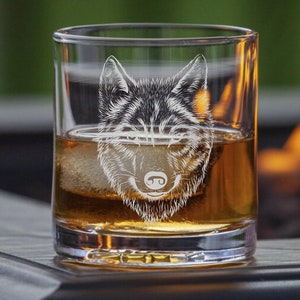 Personalized WOLF Engraved Glass – Custom Whiskey, Beer, or Wine Glass for Wild Animal Lovers, Man Cave, Businessmen, or Unique Gift for Him