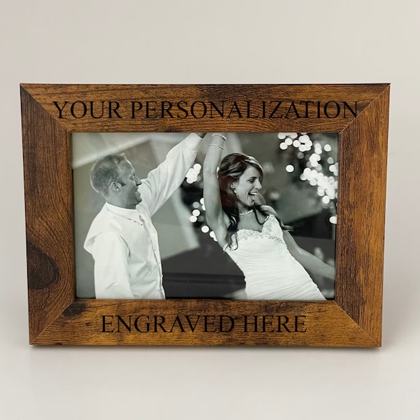 PERSONALIZED Picture Frame ENGRAVED Rustic Wood Custom Frame Photo 4x6, 5x7, 8x10 Wedding Engagement Family Gift Newborn Baby Shower Gift