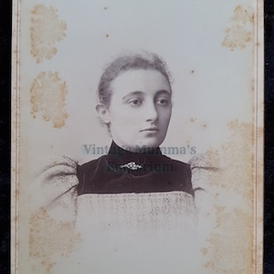 Carte Cabinet - Jeune Femme