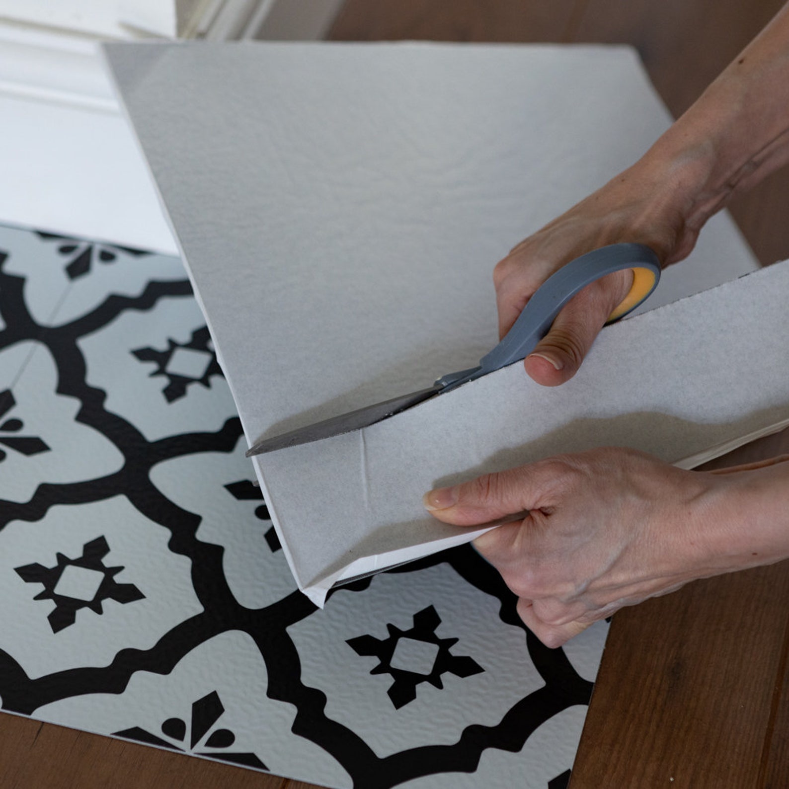 SAMPLE FULL TILE Comet Selfadhesive Vinyl Floor Tile Etsy UK