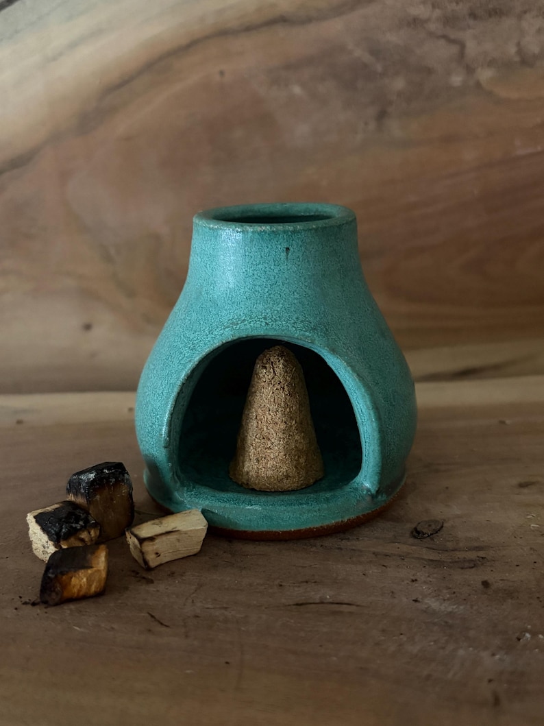 Quemador de Palo Santo de cerámica hecho a mano: Chimenea con esmaltado personalizado imagen 2