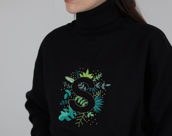Custom Hand-Embroidered Black Sweatshirt / Daisy Pattern Letters