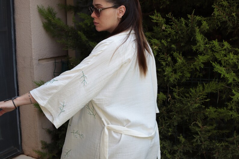 Muslin Kimono with floral embroidery Kimono Cardigan Handmade Festival Kimono Floral bohemian kimono image 3