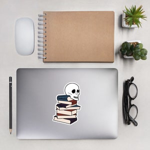 Klasyczne gotyckie książki grozy Naklejki bez pęcherzyków powietrza // Gotycki glamour, naklejka na stos książek, naklejka Dark Academia, Dracula, Frankenstein, Carmilla