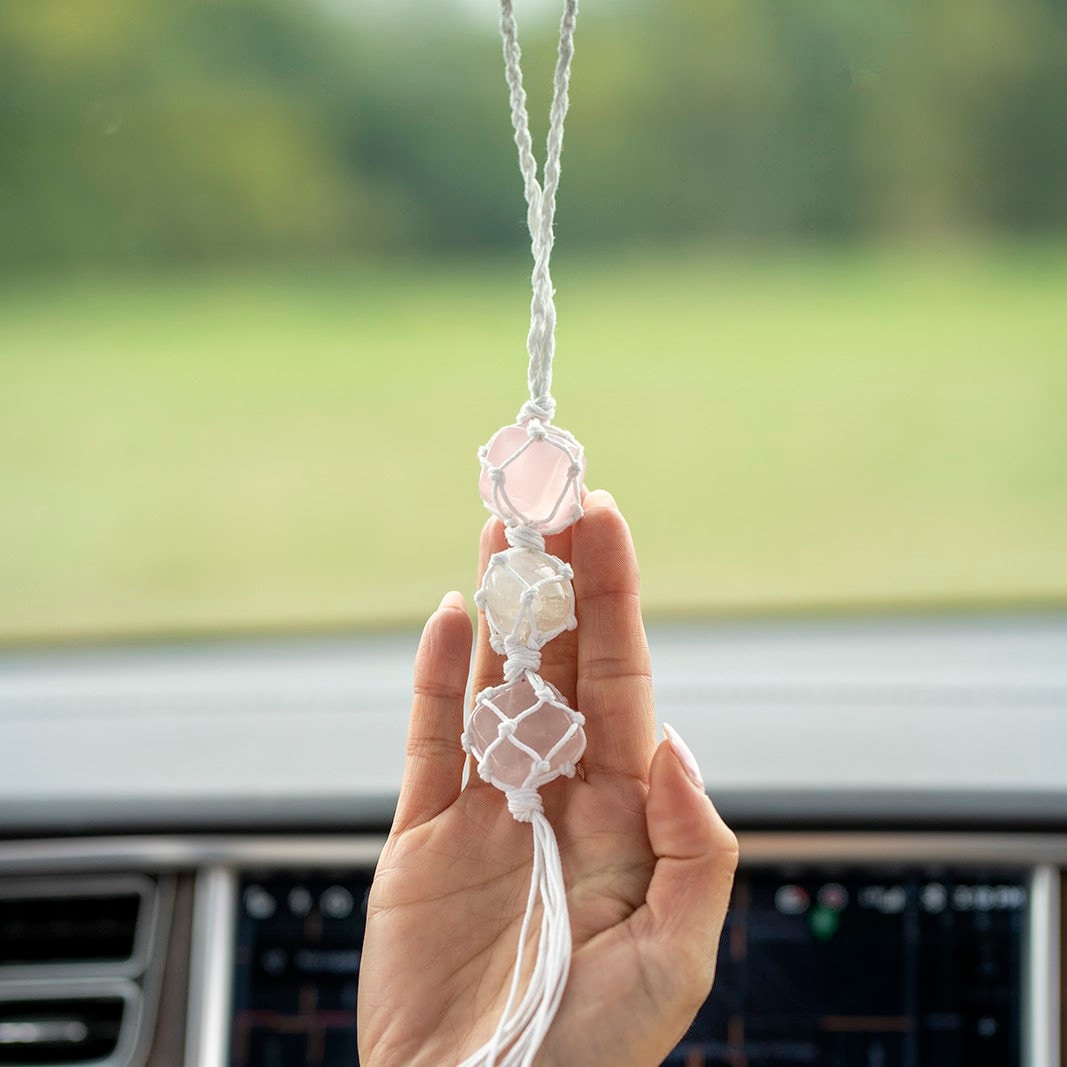 Car Rear View Mirror Hanging Accessories for Women, White/Pink Plush Ball  Car Rearview Mirror, Lucky Ornament Pendant （Cat）