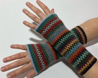 Calentadores de muñeca de angora y lana de cordero (calibre fino): diseñados y fabricados en Escocia