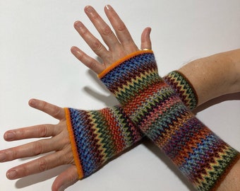 Calentadores de muñeca de angora y lana de cordero (calibre fino): diseñados y fabricados en Escocia