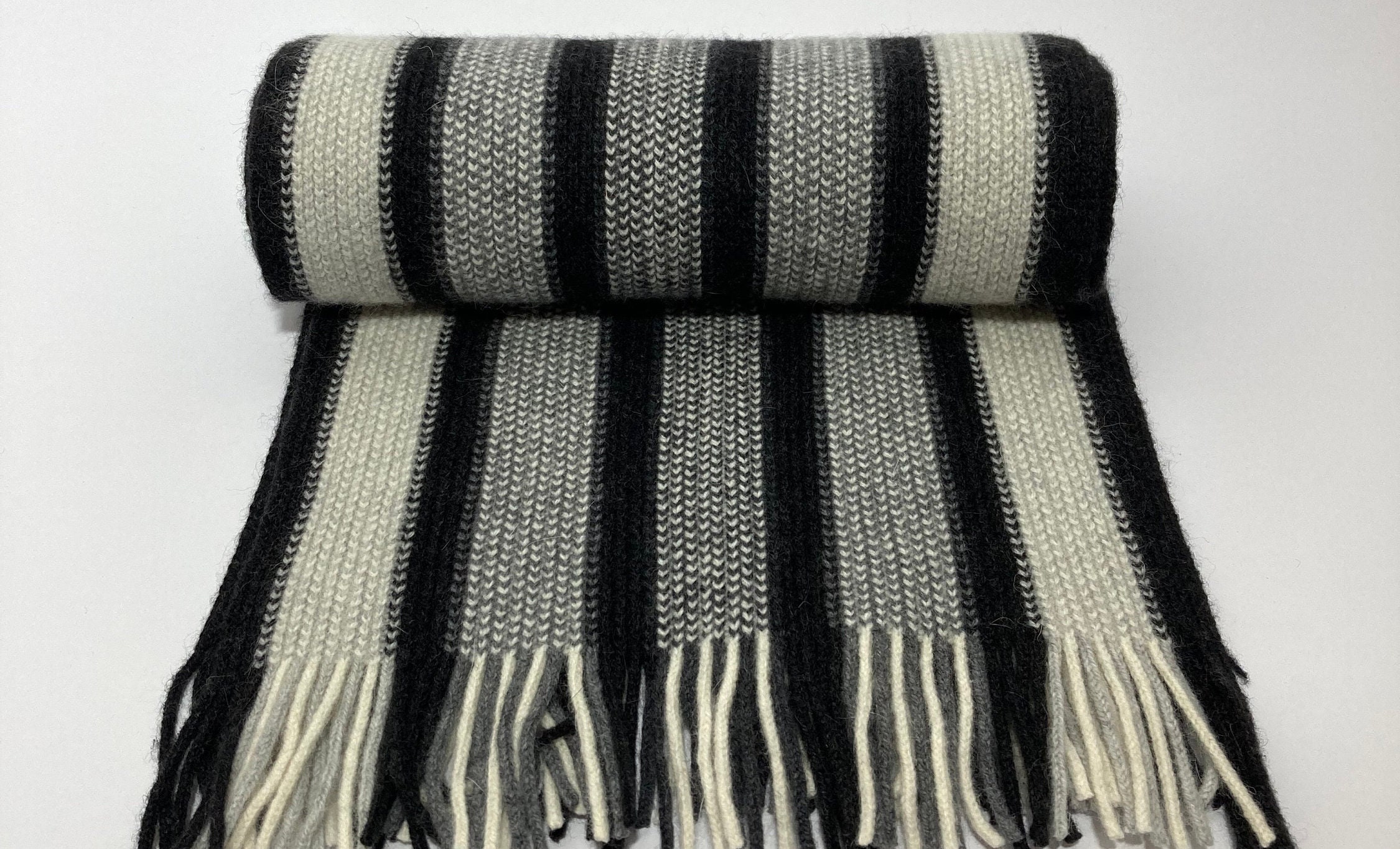 [NOTHING WRITTEN] CLASSIC LAMBSWOOL ANGORA スカーフ★24AW★ NOTHING WRITTEN] CLASSIC LAMBSWOOL ANGORA スカーフ☆24AW☆