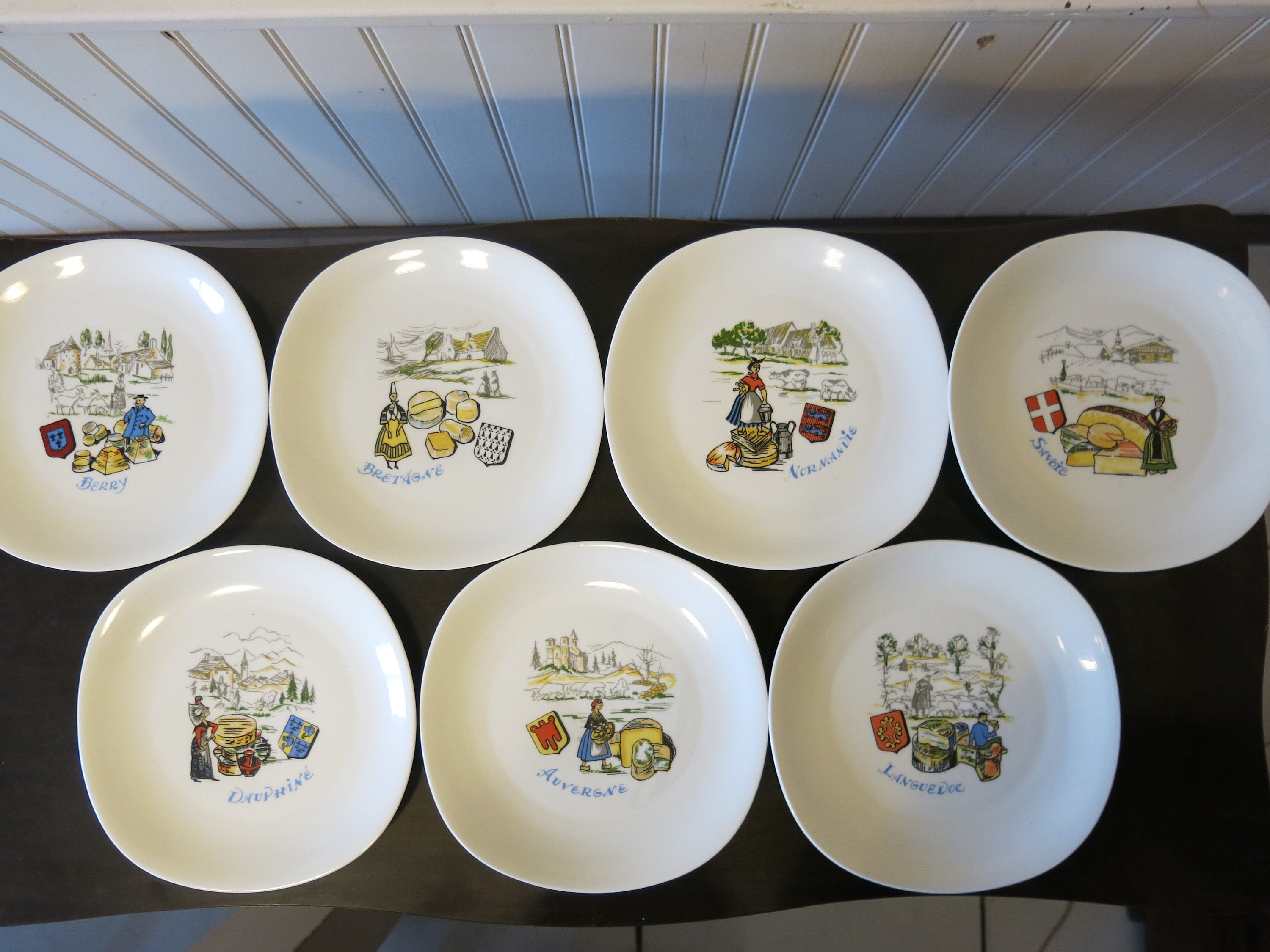 7 Assiettes A Fromage en Porcelaine Berry Vintage