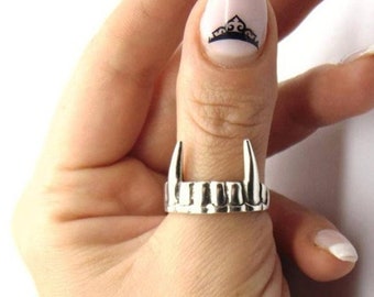 Vampire Fangs Ring Etsy Vampire Fangs Ring Etsy