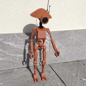 PIT DROID 1:2 scale