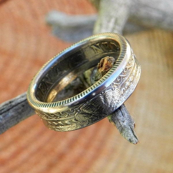 Ring made with a 25 cent Dutch Antilles guilder coin