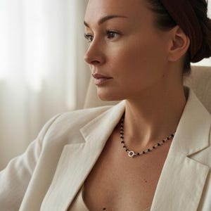 Gargantilla rosario de espinela negra y plata de ley 925, dije de ónix, cierre de reasa frontal