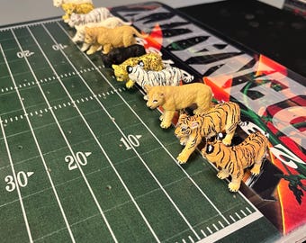 Custom Character Horse Race Gambling Dice Game: Party Fun