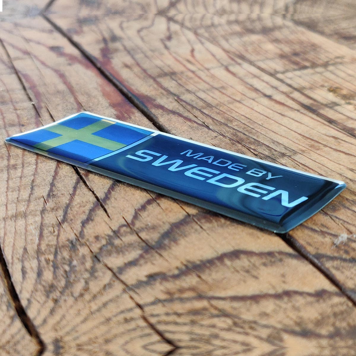 Capricornone Council Burgundy Polydome Budget Badge (Gold Finish