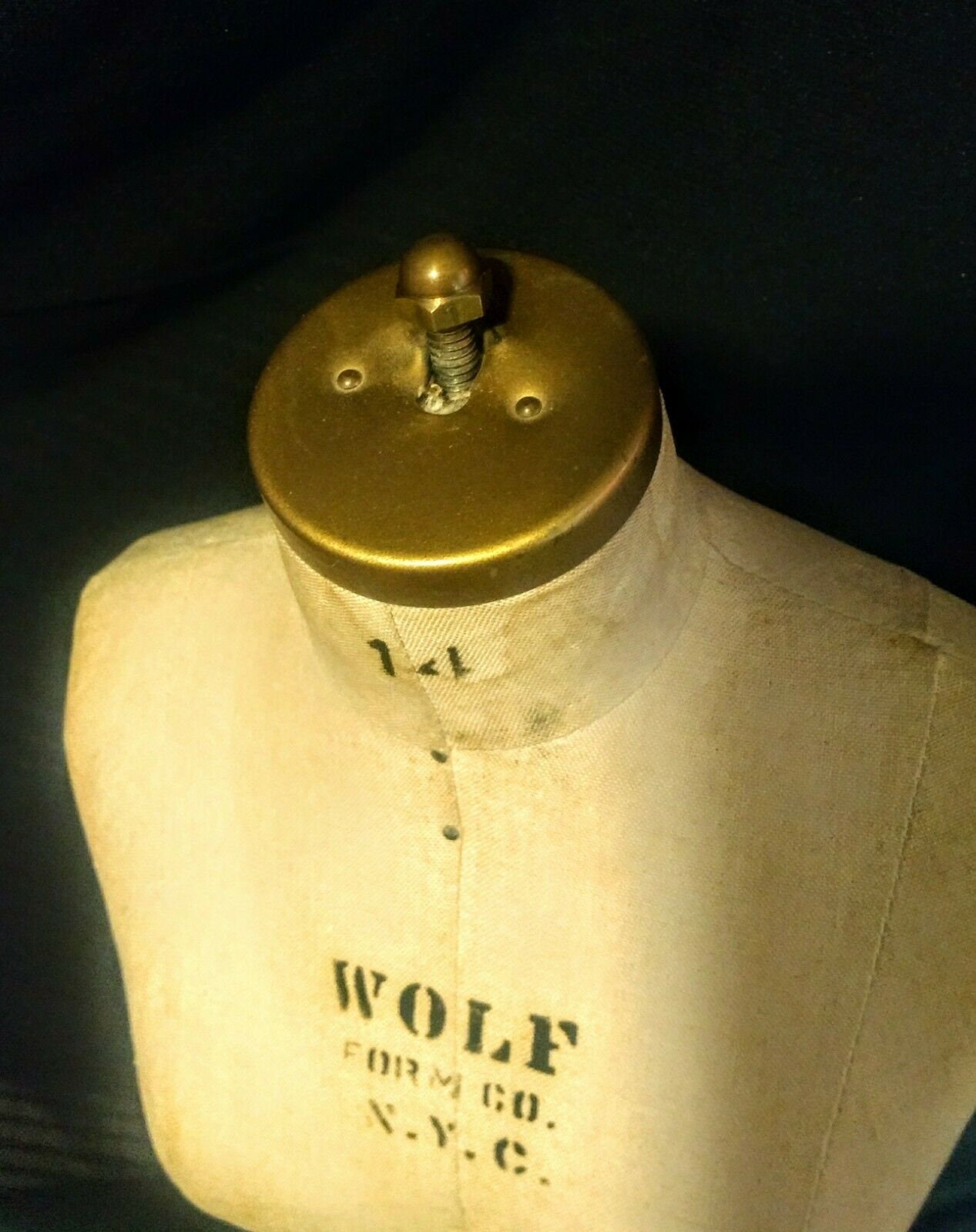 Wolf Mannequin for sale Only 2 left at 75