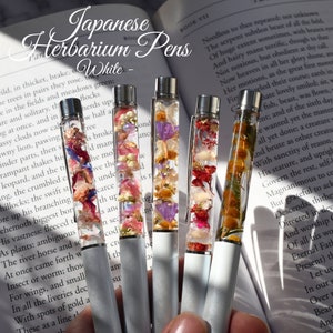 Personalised Ballpoint Pen With Real Flowers, Pen Gift For Doctors and Nurses, Custom Pen For Signing Marriage Paper, Wedding Guest Book Pen