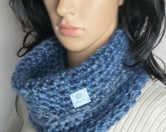 Wool neck warmer. Crochet neck warmer. Handmade neck warmer.