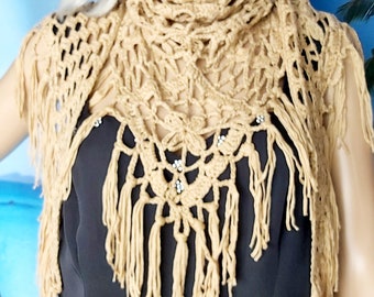 Crochet baktus shawl. Crochet beach cover-up.